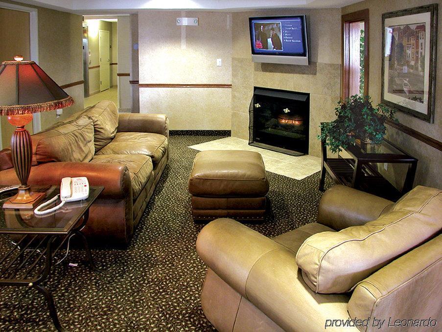 Holiday Inn Express Warrenton By Ihg Interior foto
