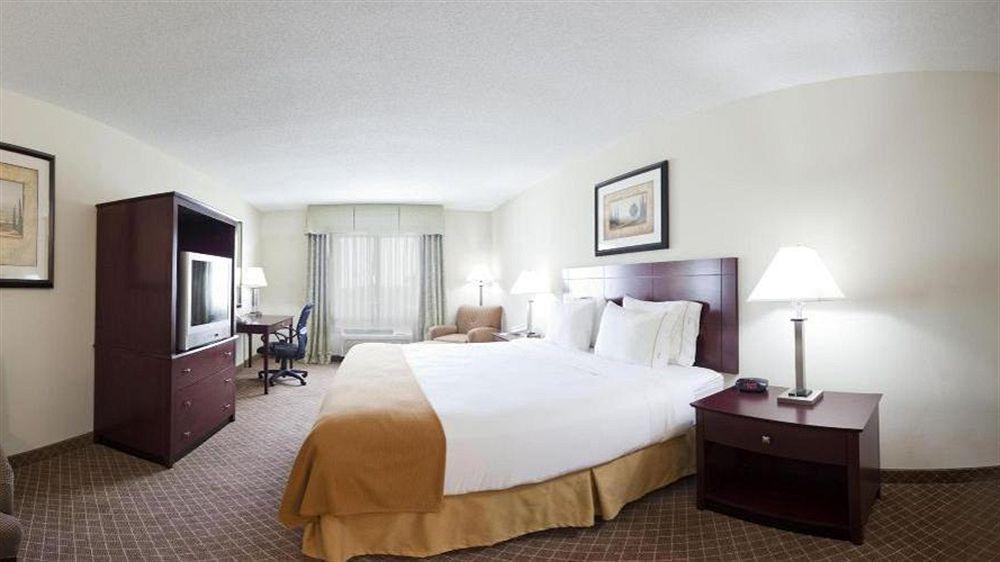 Holiday Inn Express Warrenton By Ihg Exterior foto